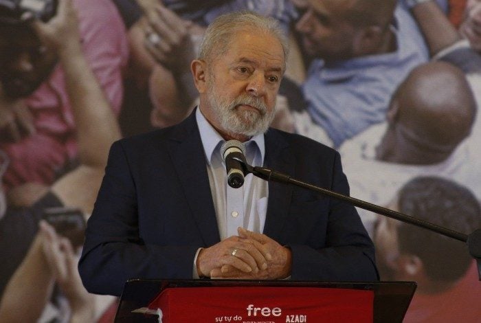 O juiz ressalta que a Justiça Federal no Paraná, durante o processo de investigação, bloqueou os bens de investigados, inclusive de Lula e, com isso, os bloqueios serão mantidos pois não foram realizados "no bojo" das ações penais