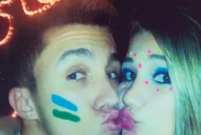 Arthur e a namorada Luana Vargas