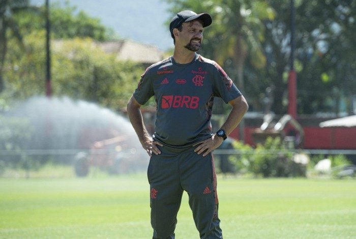 Maurício Souza durante treinamento do Flamengo no Ninho do Urubu