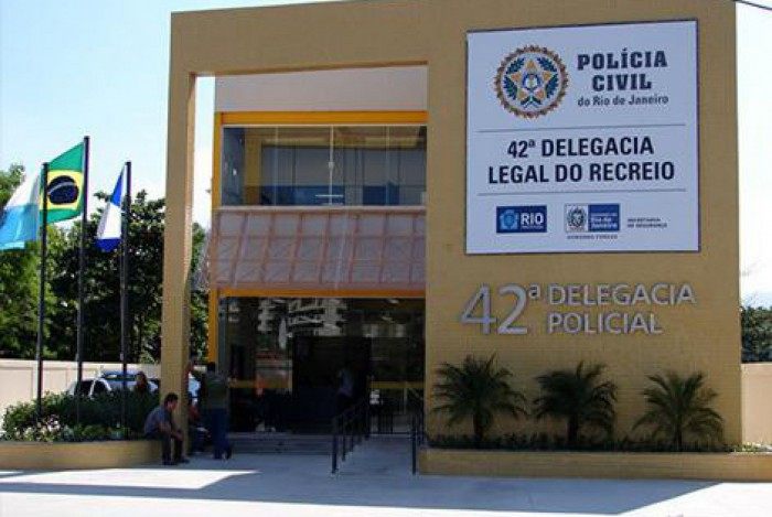 Investigações começaram após um registro de extorsão na 42ª Delegacia de Polícia (Recreio)