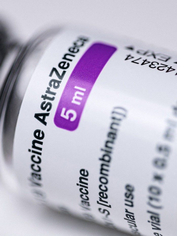 Fran&ccedil;a doar&aacute; ao Covax os pr&oacute;ximos lotes de vacinas da AstraZeneca