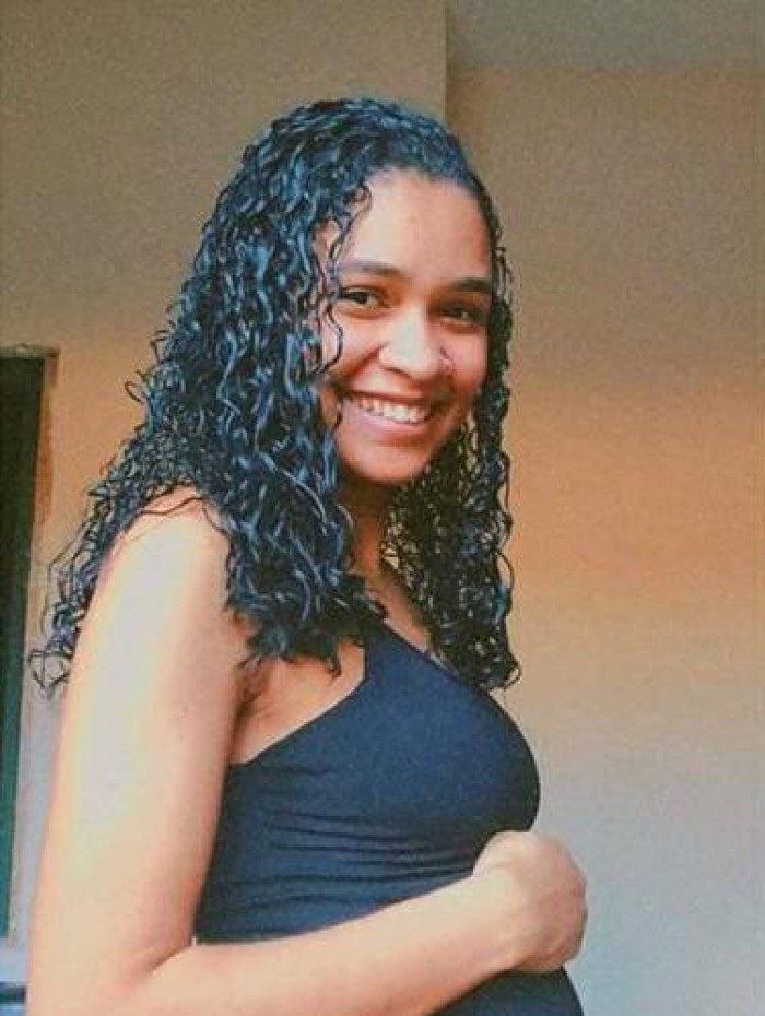 Pâmella Ferreira Andrade Martins, de 22 anos, estava grávida de nove meses. Bebê também morreu. 