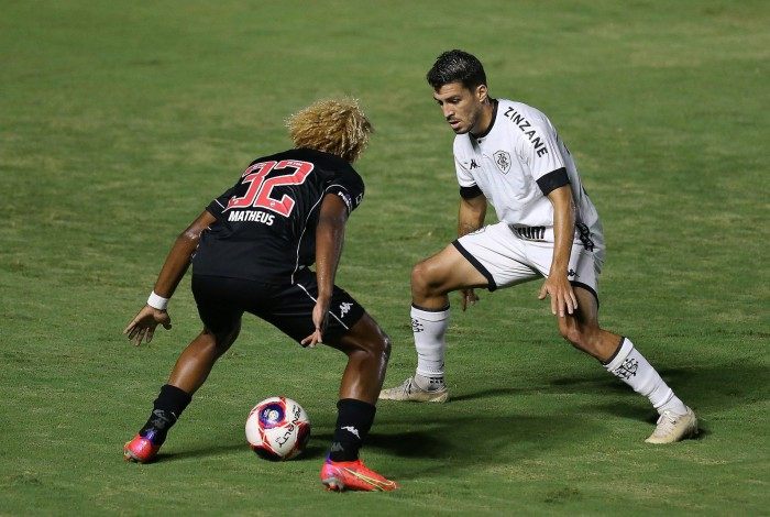 Vasco enfrenta o Botafogo pela 4 rodada do Campeonato Carioca 2021 em São Januario