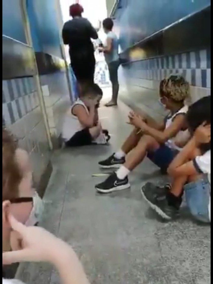 Alunos de escola pública na Zona Oeste do Rio ficam encurralados durante tiroteio