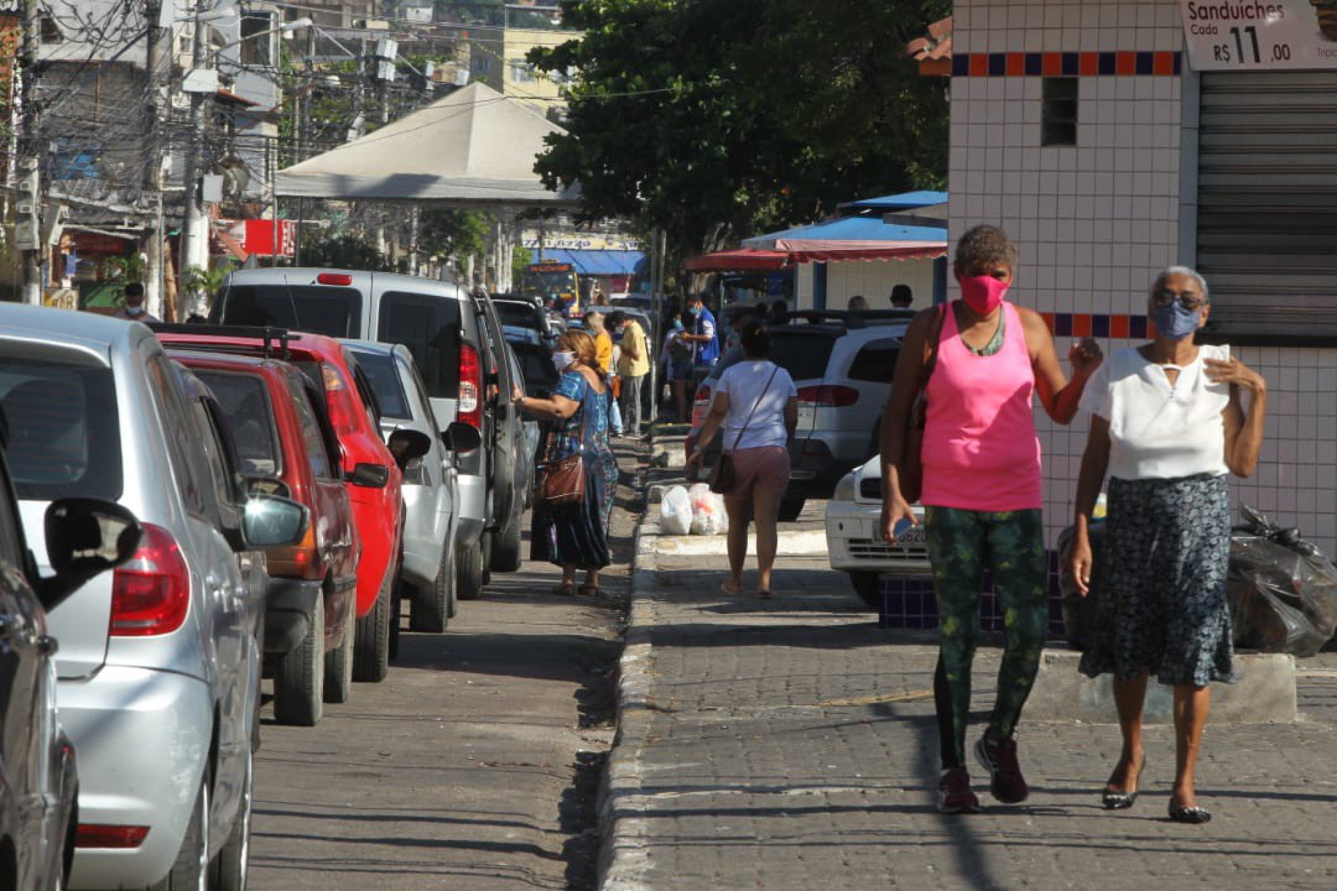 Vacinação em Duque de Caxias nesta segunda-feira (22) - ESTEFAN RADOVICZ/AGÊNCIA O DIA