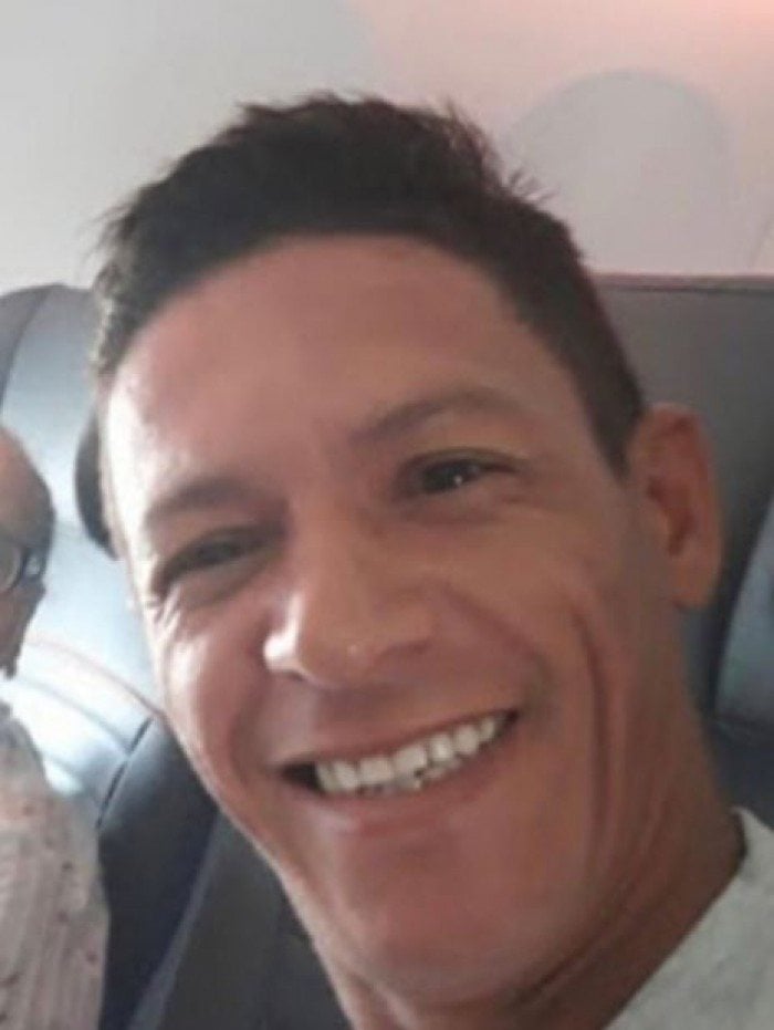 Edson Santana de Ara&uacute;jo, de 40 anos, foi morto a tiros em um bar, pr&oacute;ximo de sua resid&ecirc;ncia