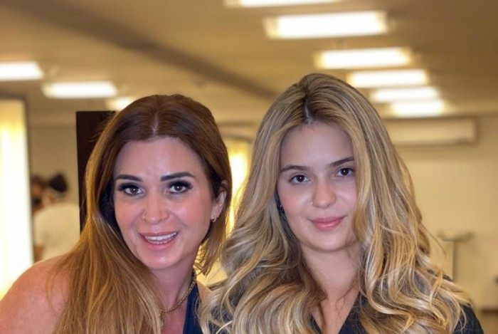 Viih Tube e a mãe, Viviane Tube