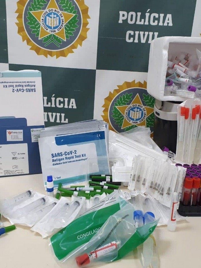 Material apreendido pela Pol&iacute;cia Civil em Maric&aacute;