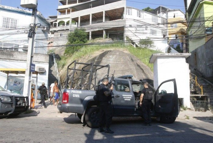 Operação mira traficantes e empresa de internet suspeita de ligação com o tráfico de drogas