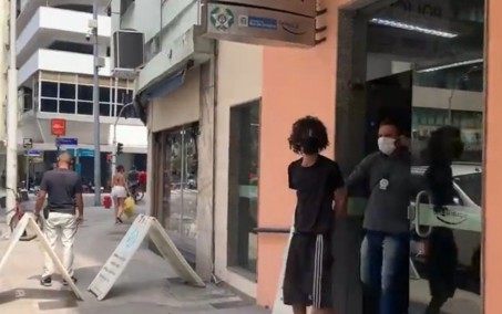 Homem é preso suspeito de tentativa de latrocínio em Copacabana