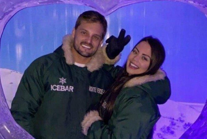 Victória Villarim e o noivo Paulo Rapuano,