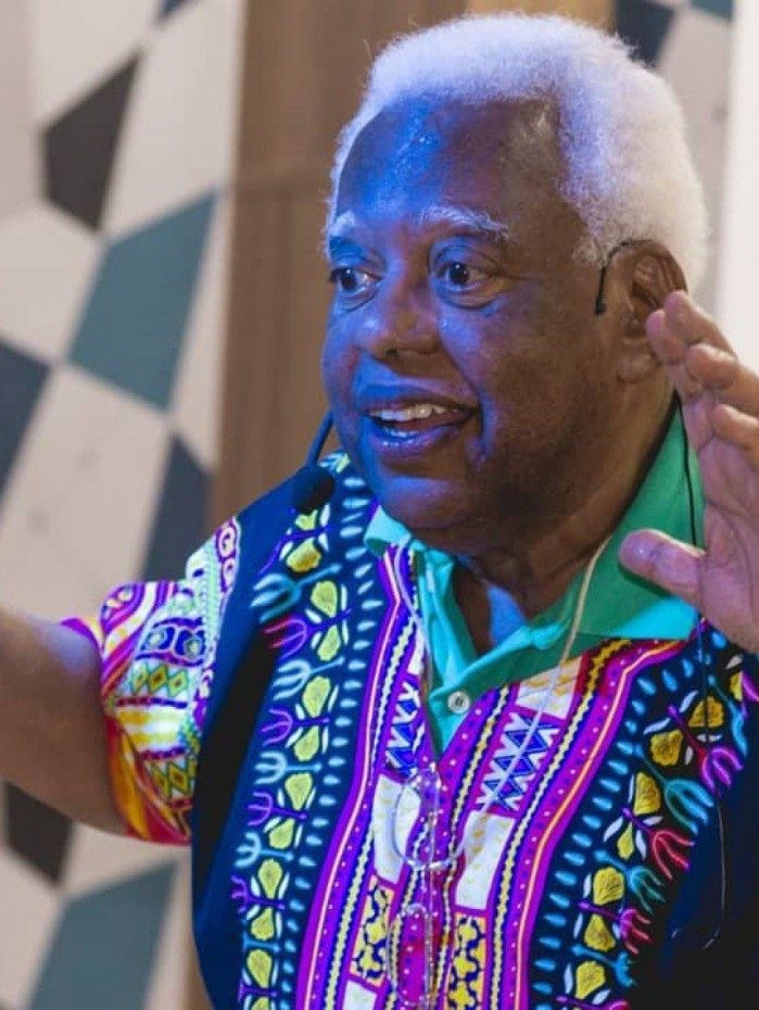 Morre João Acaiabe, aos 76 anos, vítima da Covid-19