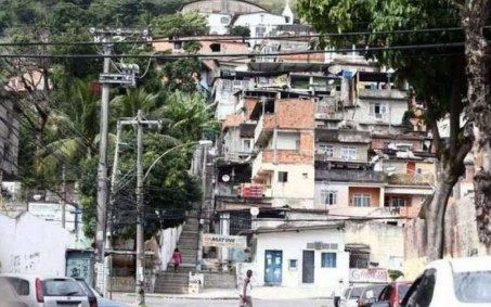 Moradores da Praça Seca relatam intenso tiroteio na região
