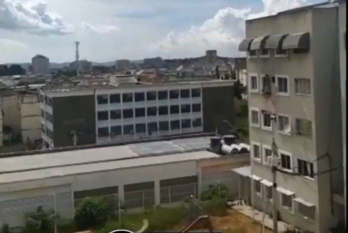 Intenso tiroteio assusta moradores do Complexo da Penha