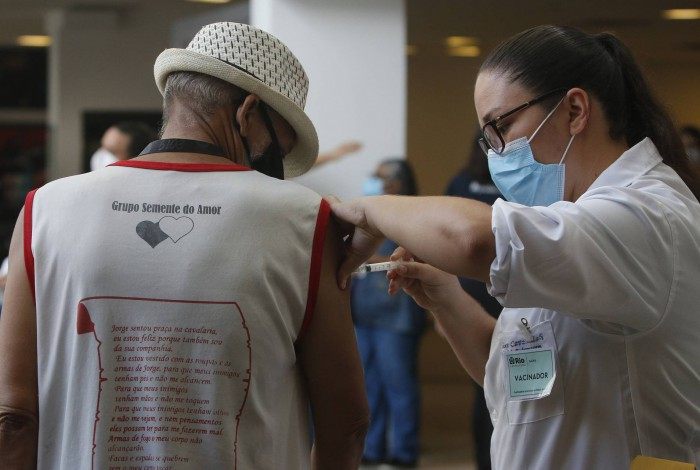 Inauguração de mais um posto de vacinação contra a Covid-19. O posto funciona no Imperator, no Meier, zona norte do Rio