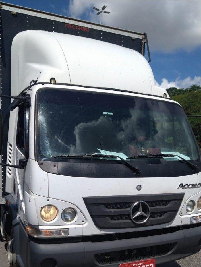 PM impede roubo de carga avaliada em R$ 5 milhões na Avenida Brasil 