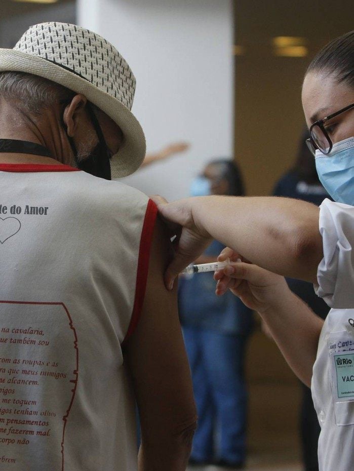 Inaugura&ccedil;&atilde;o de mais um posto de vacina&ccedil;&atilde;o contra a Covid-19. O posto funciona no Imperator, no Meier, zona norte do Rio