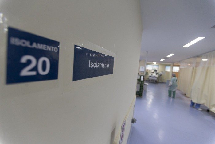 Hospital Ronaldo Gazolla, em Acari, retomará parcialmente a seu perfil original, com leito de retaguarda, oferta de consultas em especialidades e de realização de cirurgias e procedimentos eletivos
