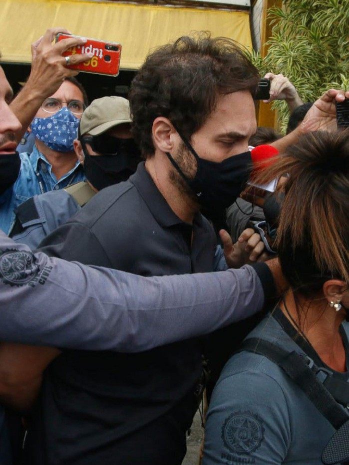 Dr. Jairinho prestou depoimento sobre den&uacute;ncia de agress&otilde;es contra ex-namorada e a filha dela