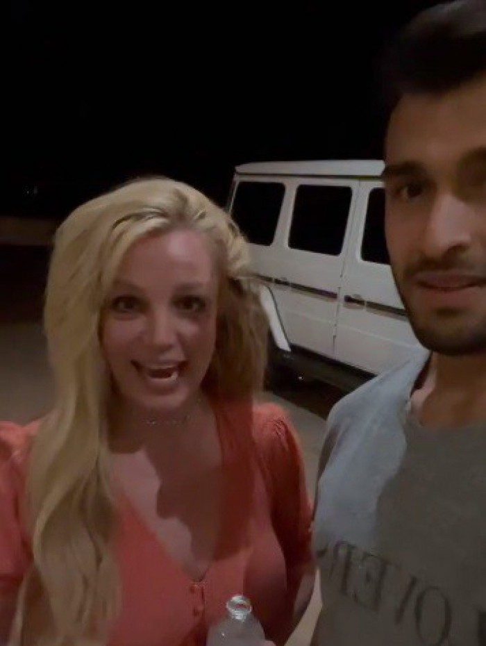 Britney Spears é vacinada contra a COVID-19 