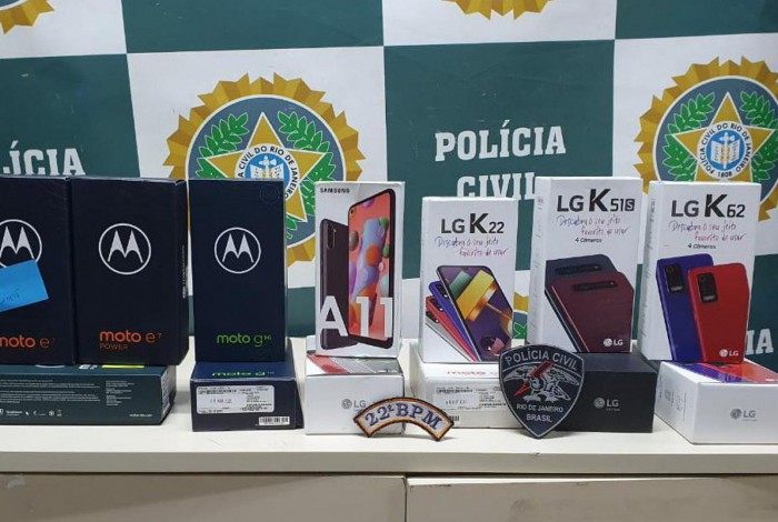 Polícia prende suspeito de assaltar loja de celulares em Maricá