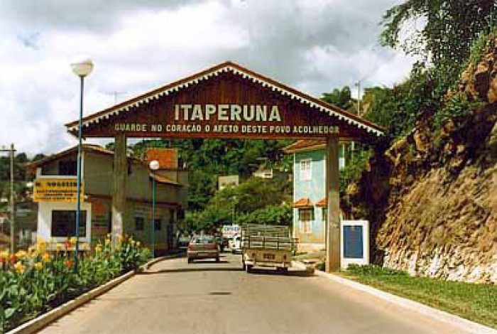 Itaperuna tem horários para o funcionamento de determinados setores alterados; medidas restritivas foram prorrogadas.