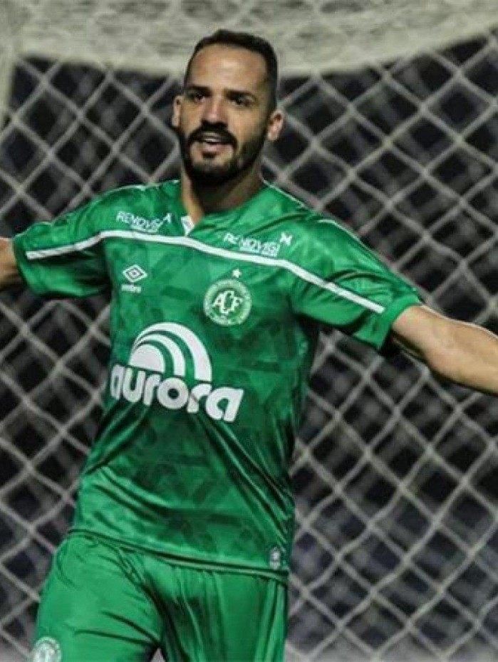 Anselmo Ramon deve fechar com o Botafogo