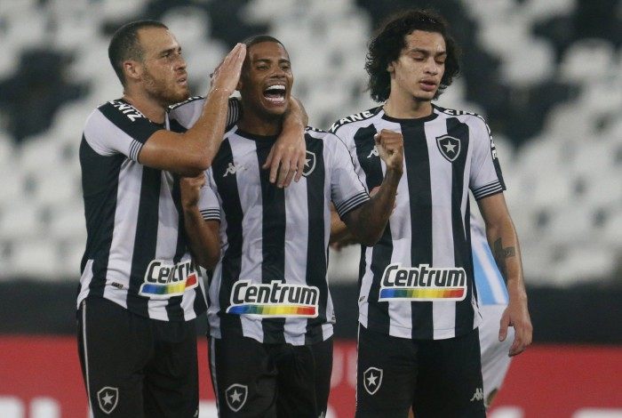 Rickson marcou um gol na goleada sobre o Macaé, pelo Campeonato Carioca