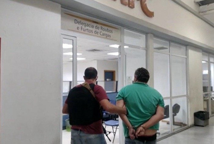 Homem é preso em flagrante por sequestrar e extorquir médico na Tijuca