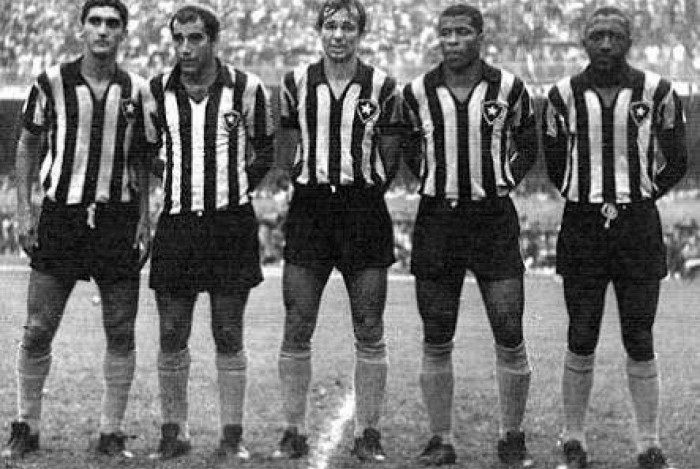Botafogo conquistou a Pequena Taça do Mundo de 1967, 1968 e 1970