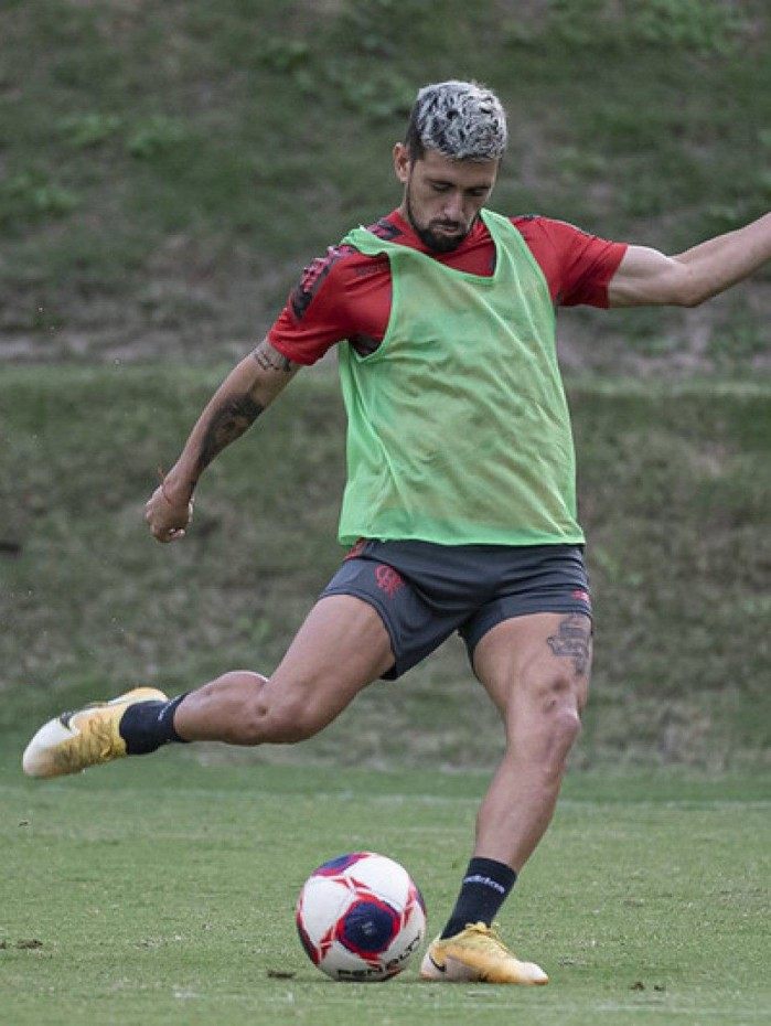 Arrascaeta, meia do Flamengo