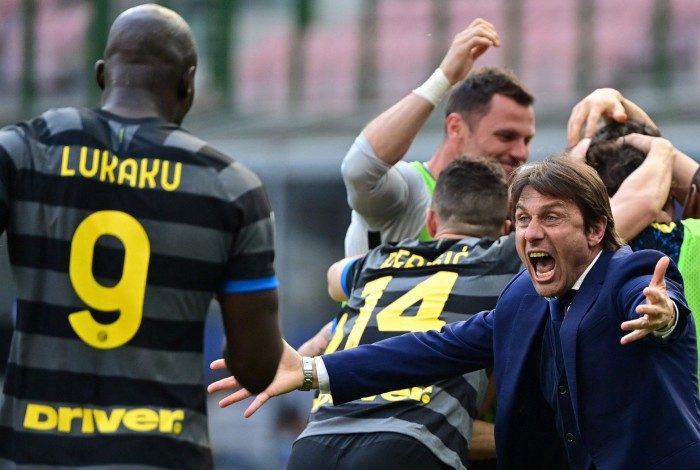 A Inter de Milão quebra o jejum de dez anos e volta a comemorar a conquista do Calcio