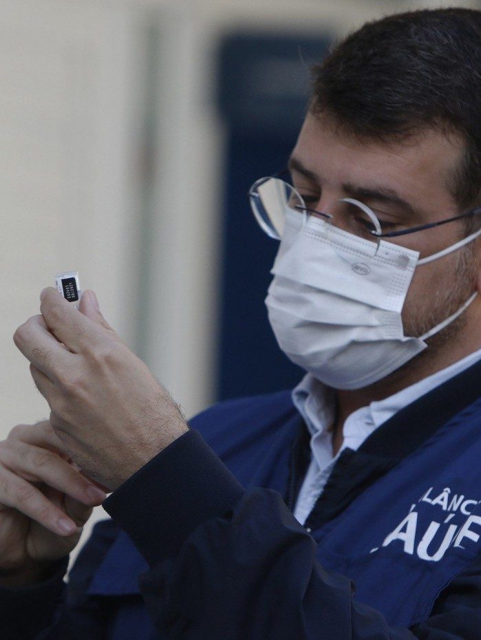 O secret&aacute;rio municipal da Sa&uacute;de do Rio, Daniel Soranz, descartou a possibilidade de antecipar a vacina contra a covid-19 para idosos e pessoas com comorbidades