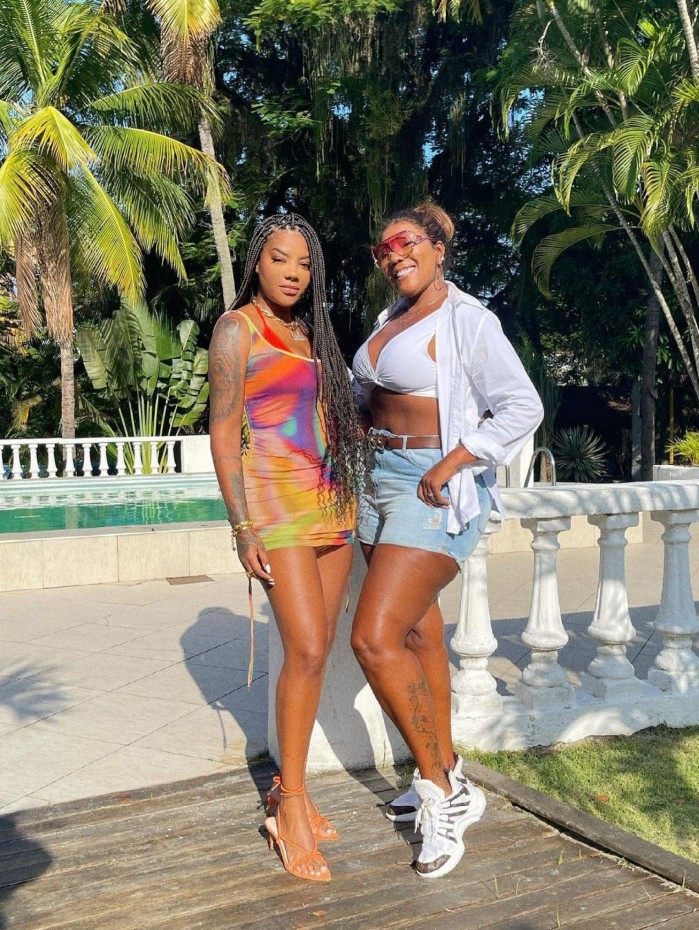 Ludmilla e a mãe, Silvana