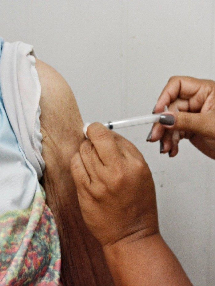 Apenas agentes de seguran&ccedil;a que atuam diretamente no combate &agrave; pandemia podem se vacinar