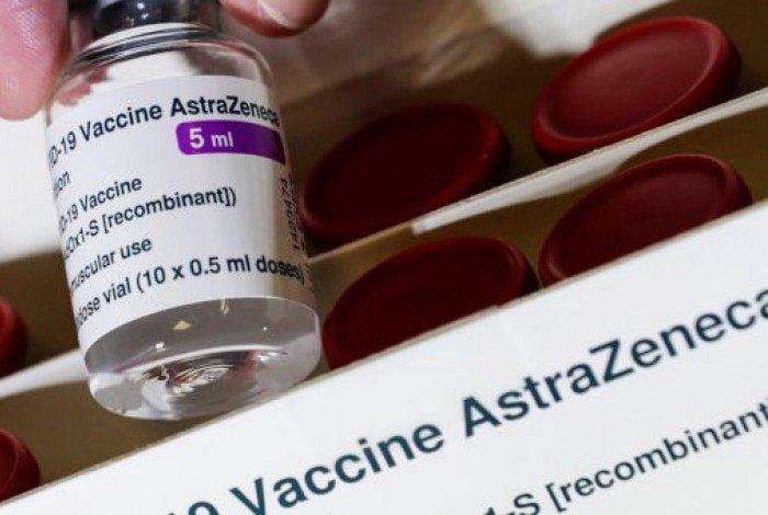 Anvisa recomendou suspensão da vacina AstraZeneca para gestantes.