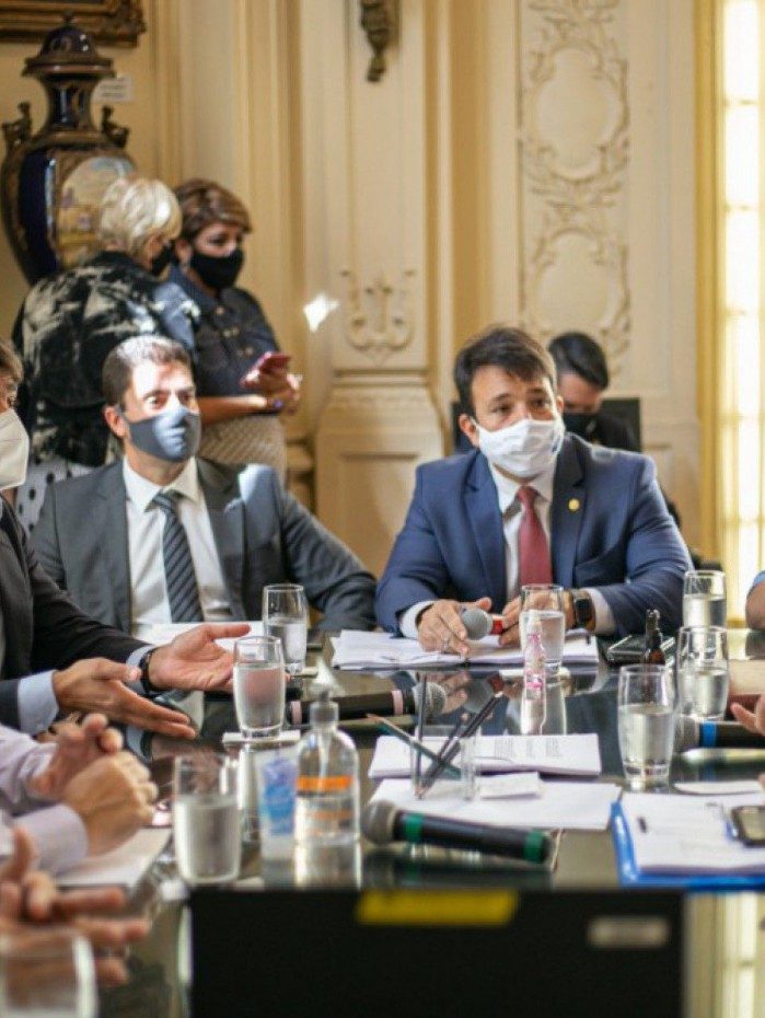 Vereadores se reúnem com secretário municipal de Fazenda, Pedro Paulo
