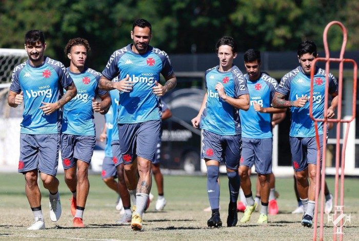 Jogadores do Vasco durante o treino