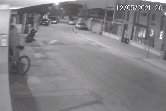 Morador de São João de Meriti escapa de ser baleado durante perseguição policial 