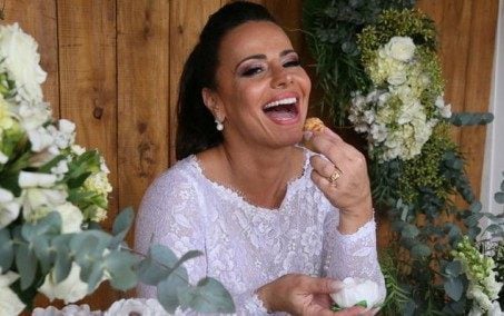Viviane Araújo cuida dos últimos detalhes do casamento