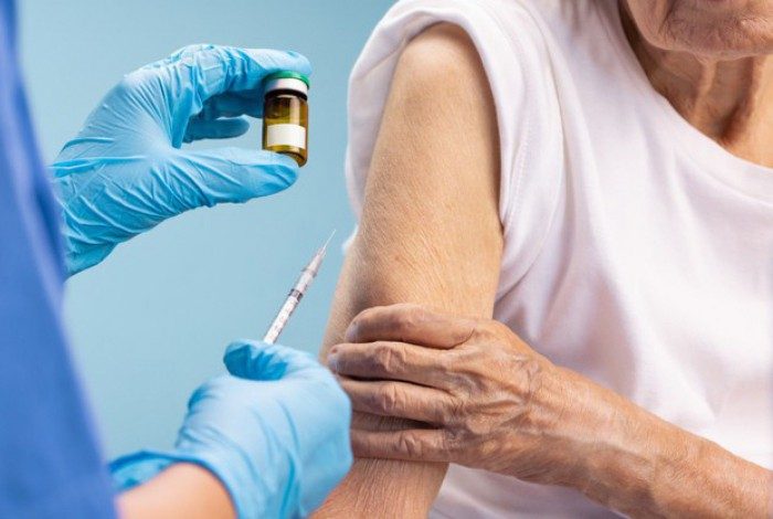 Vacinação contra a covid-19