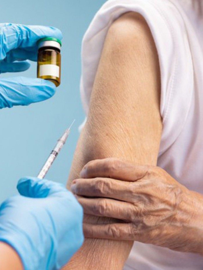 Vacina&ccedil;&atilde;o contra a covid-19