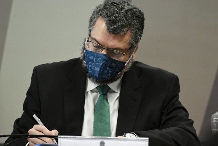 Ex-ministro das Relações Exteriores, Ernesto Araújo presta depoimento à CPI da Covid nesta terça-feira