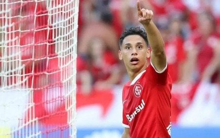 Com Cano em alta, Ernando destaca evolução da defesa às vésperas da final da Taça Rio