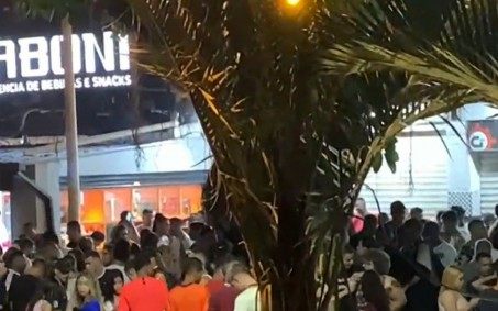 Rio de Janeiro tem dia de aglomerações em boate e bares