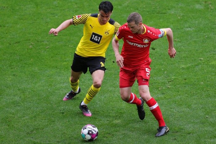 Reinier em ação pelo Borussia Dortmund na temporada passada