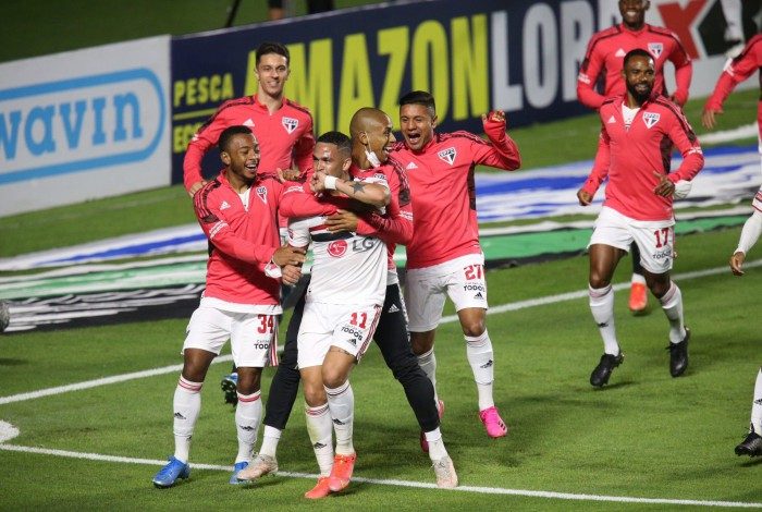 Luciano decretou a vitória que garantiu o título paulista com o gol marcado aos 31 do segundo tempo