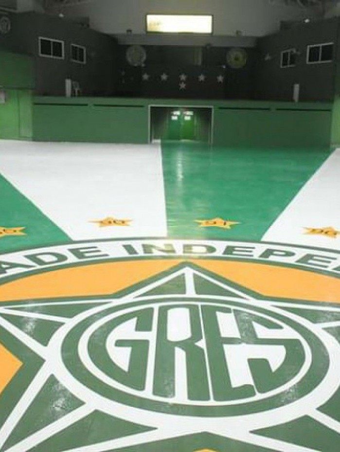 Polo de vacina&ccedil;&atilde;o na Quadra da Mocidade Independente