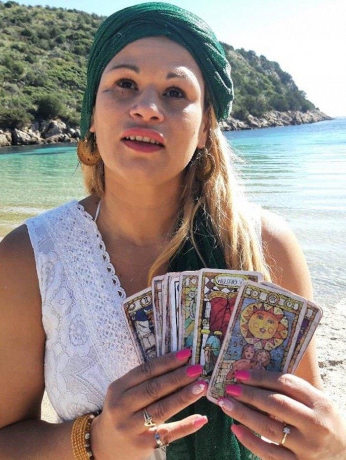 Tar&oacute;loga Maria do Sol