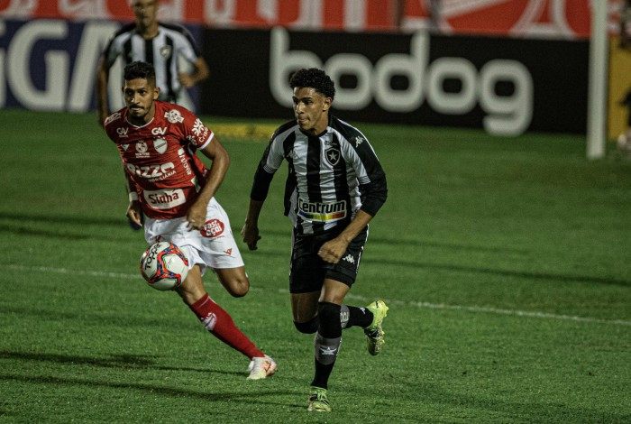 Paulo Victor, lateral-esquerdo do Botafogo